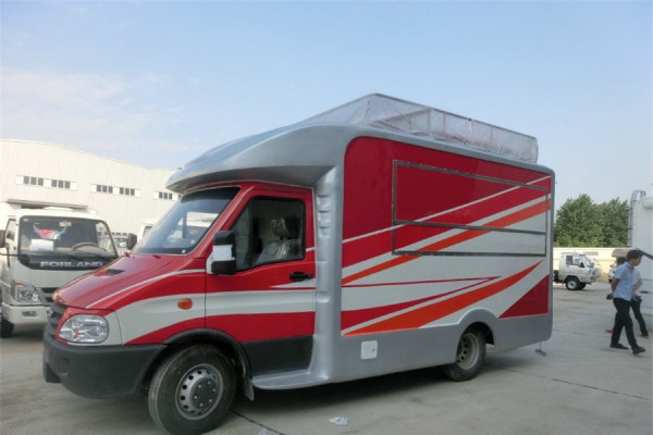 (厢长4.1米)依维柯房车型餐车